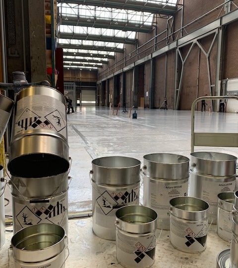 Coatingvloer in (gas)turbine fabriek